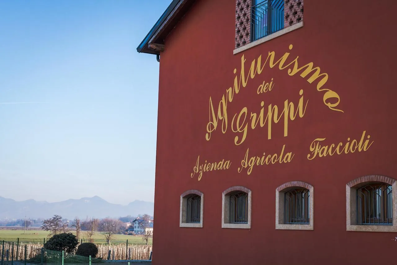 مزرعة للإقامة Agriturismo Dei Grippi سونا