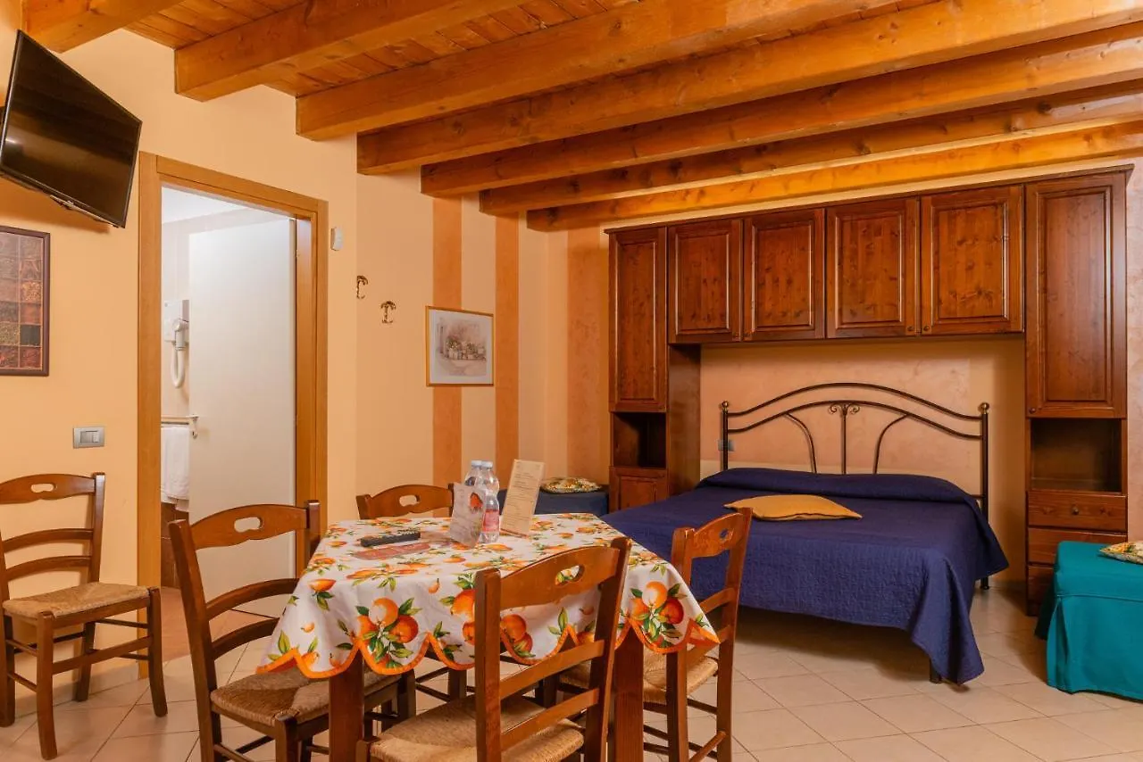 Agriturismo Dei Grippi Sona 0*,