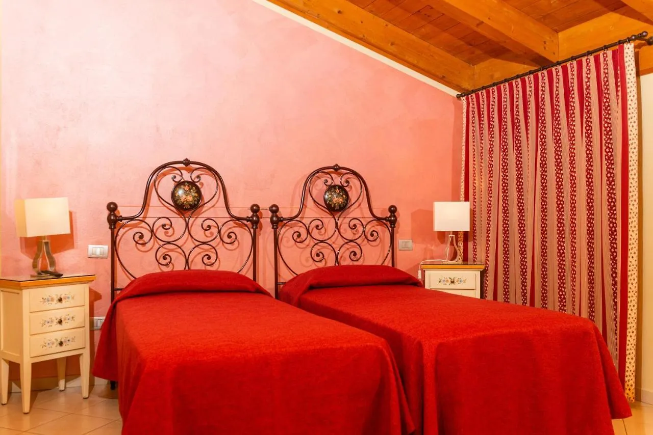 مزرعة للإقامة Agriturismo Dei Grippi سونا إيطاليا