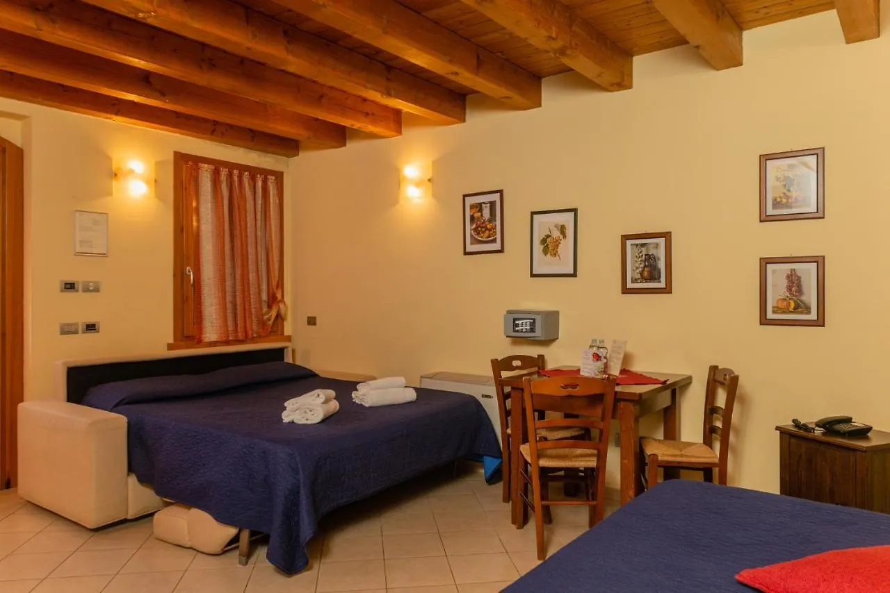 مزرعة للإقامة Agriturismo Dei Grippi سونا إيطاليا